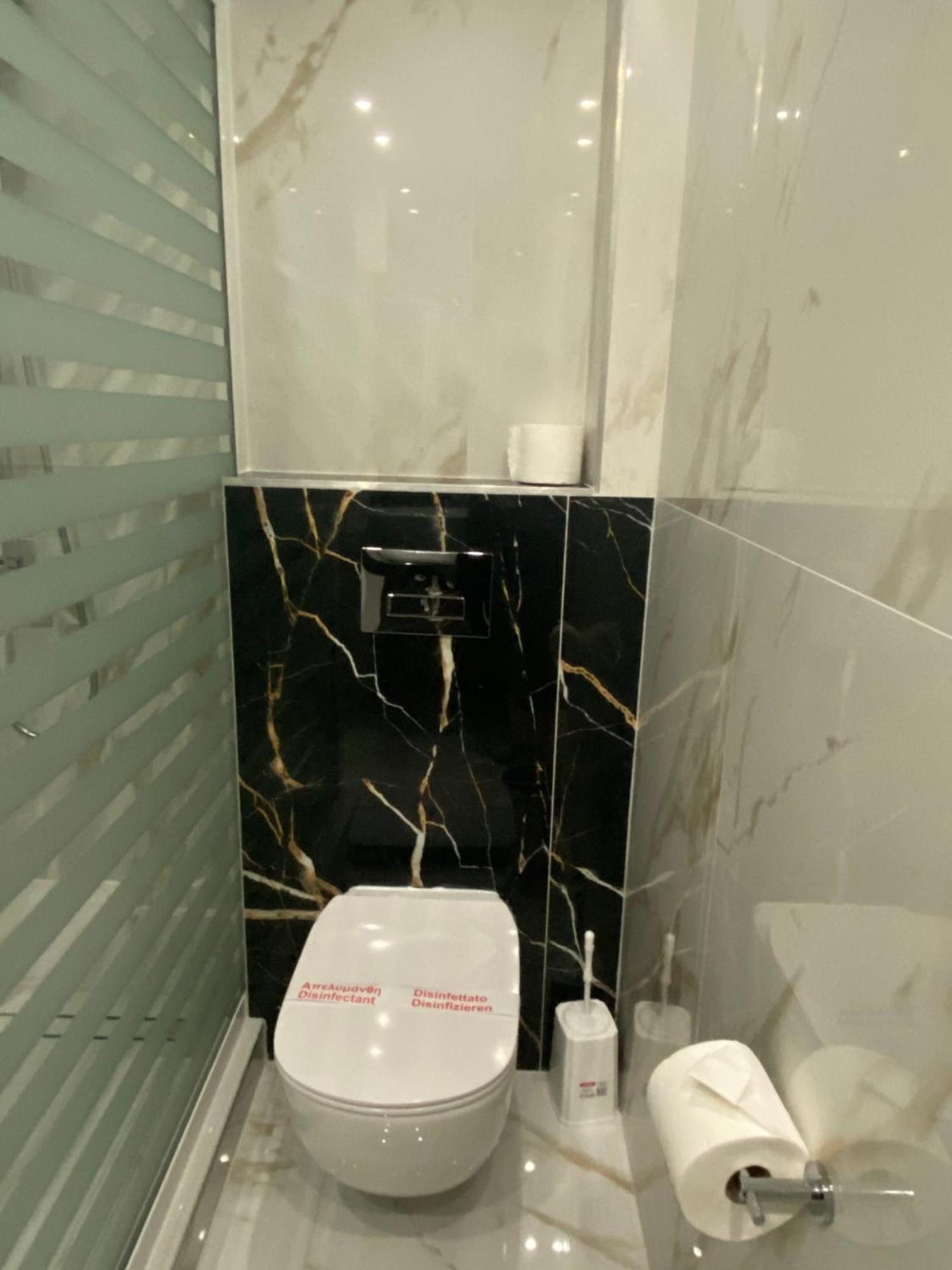 赛尔拉夫卡斯宫殿酒店 伊古迈尼察 外观 照片